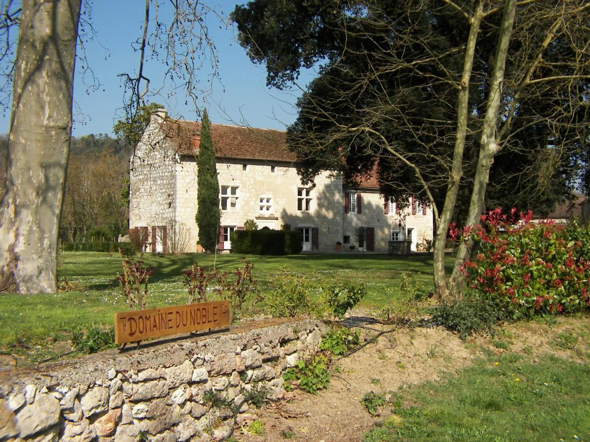 Bed and Breakfast Domaine Du Noble Saint-Jean-de-Thurac Экстерьер фото